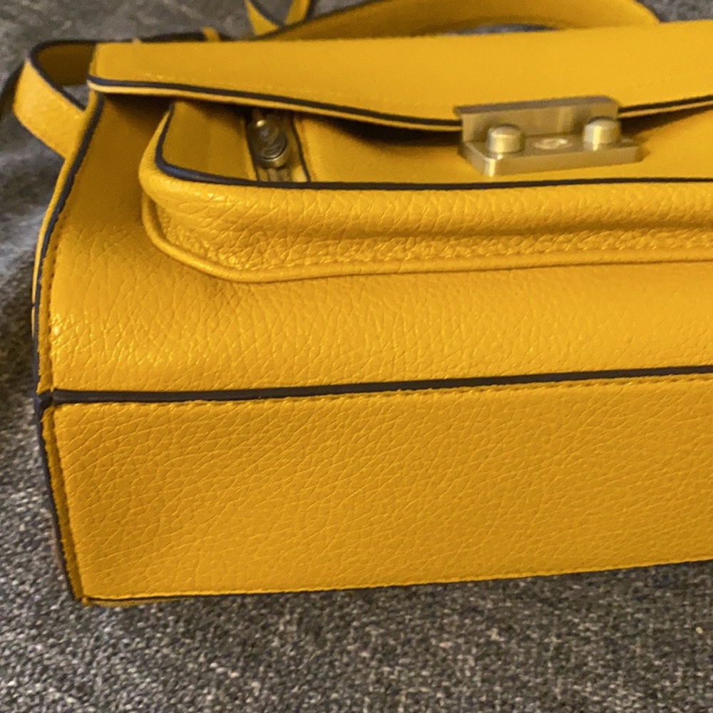 ✨NEW✨ 3.1 PHILLIP LIM TARGET YELLOW CROSSBODY BAG - Picture 5 of 16